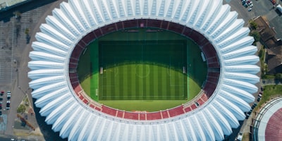 拜仁慕尼黑安联球场红色主题外观